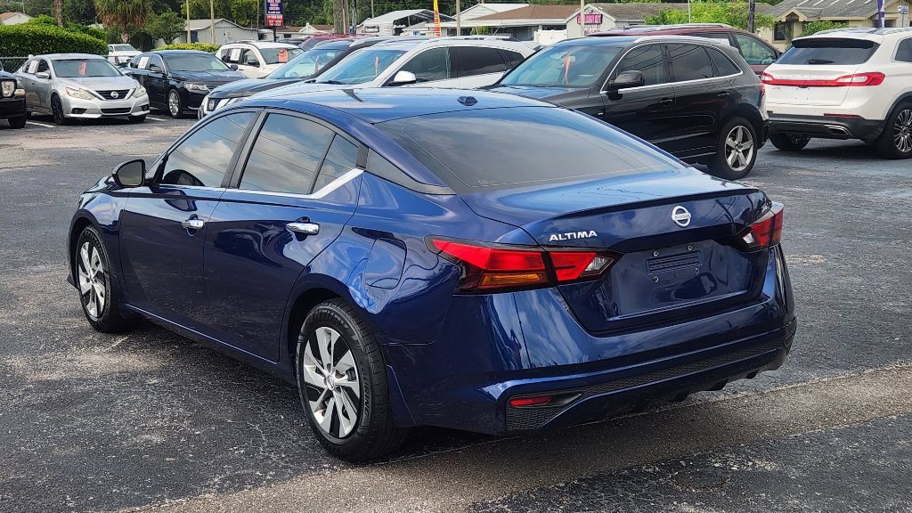 Used 2019 Nissan Altima 2.5 S FWD image 4