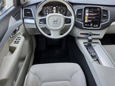 Used 2017 Volvo XC90 T6 Momentum w/ Vision Package AWD/4WD image 12