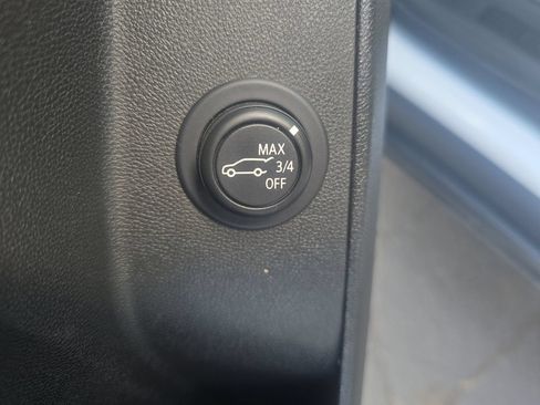 Used 2023 Chevrolet Equinox LT AWD/4WD image 25