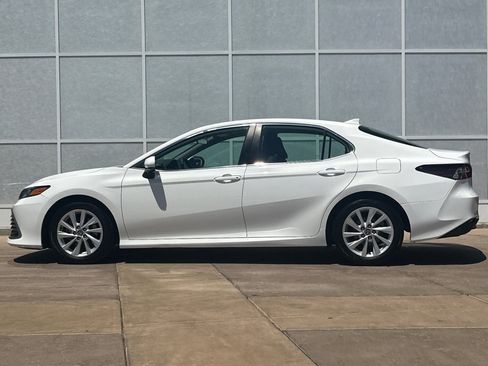 Certified 2021 Toyota Camry LE FWD image 7