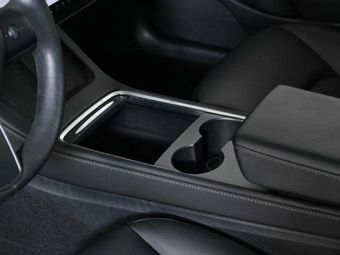 Used 2023 Tesla Model 3 Standard Range image 18