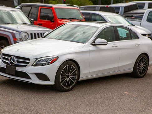 Used 2019 Mercedes-Benz C 300 Sedan image 9