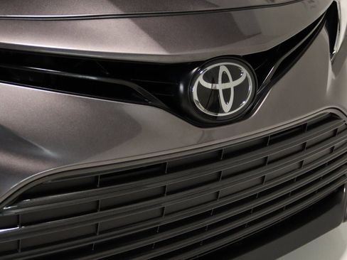 Used 2023 Toyota Camry LE image 25