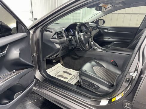 Used 2023 Toyota Camry SE FWD image 16