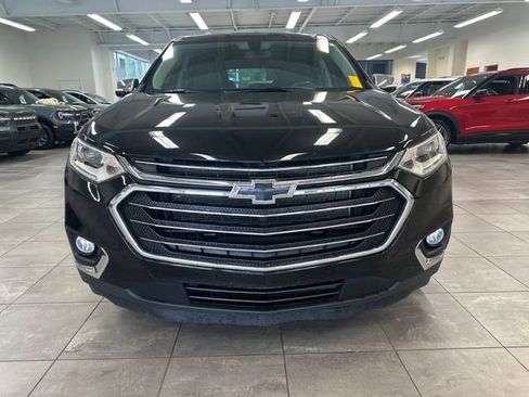 Used 2020 Chevrolet Traverse LT FWD image 16
