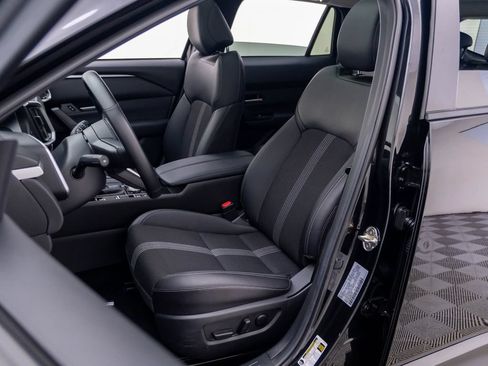 Used 2025 MAZDA CX-50 AWD 2.5 S w/ Premium Package image 16
