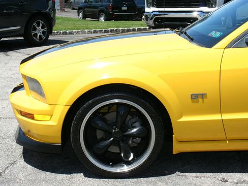 Used 2006 Ford Mustang GT Premium RWD image 15