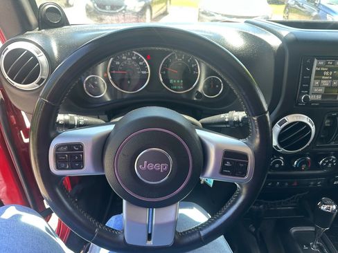 Used 2014 Jeep Wrangler Unlimited Sport AWD/4WD image 16