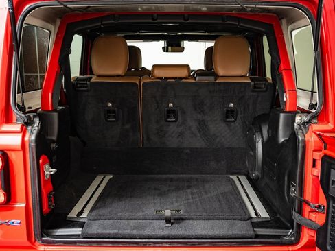 Used 2021 Jeep Wrangler Unlimited Rubicon 4xe w/ Steel Bumper Group image 15