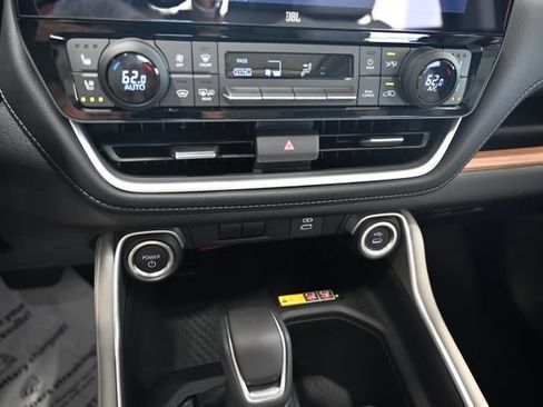 Certified 2026 Toyota Grand Highlander AWD Hybrid image 17