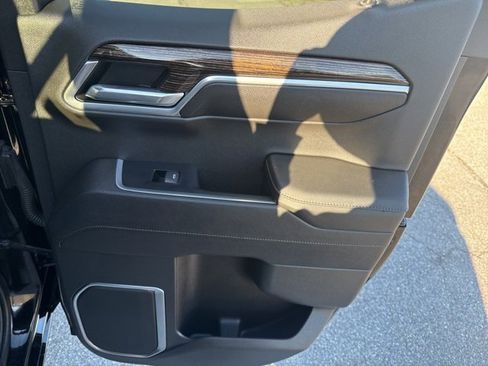 Used 2023 GMC Sierra 1500 Elevation image 23