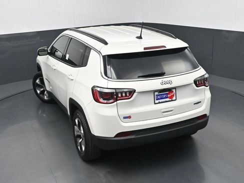 Used 2019 Jeep Compass Latitude w/ Popular Equipment Group FWD image 30