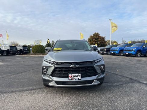 New 2025 Chevrolet Blazer LT w/ Sound & Technology Package image 2
