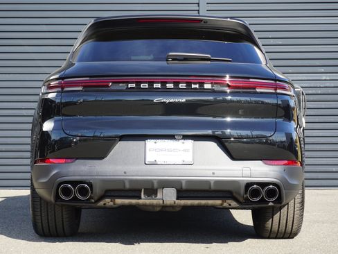 New 2026 Porsche Cayenne AWD/4WD image 7