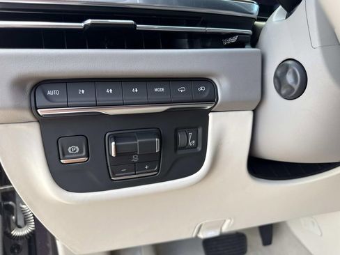 New 2026 Cadillac Escalade Platinum Sport w/ LPO, Floor Liner Package AWD/4WD image 31