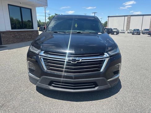 Used 2022 Chevrolet Traverse LS FWD image 10