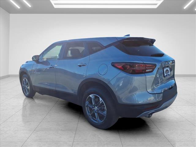Used 2025 Chevrolet Blazer LT FWD image 7