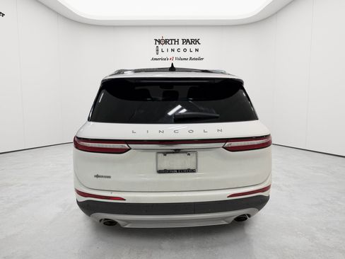 Used 2022 Lincoln Corsair FWD w/ Premium Package image 4