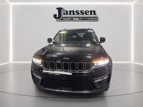 Used 2023 Jeep Grand Cherokee Limited image 8