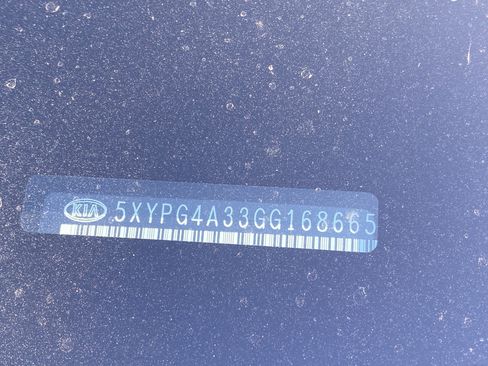 Used 2016 Kia Sorento LX image 10