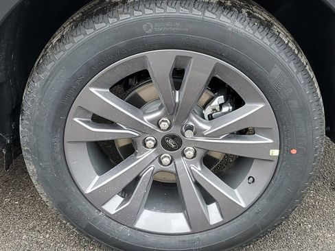 New 2026 Ford Explorer Active w/ Active Comfort Package image 33