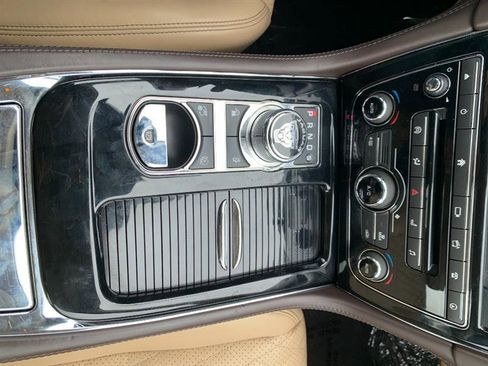 Used 2016 Jaguar XJ L Portfolio image 35