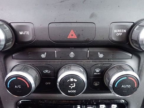 Used 2022 RAM 1500 Big Horn AWD/4WD image 23
