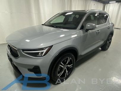 Certified 2025 Volvo XC40 B5 Core