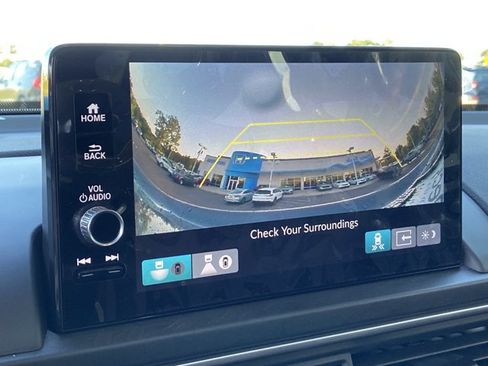 Used 2025 Honda Pilot Elite image 39