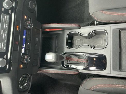 Used 2022 Nissan Frontier PRO-4X w/ Off-Road Protection Package image 18