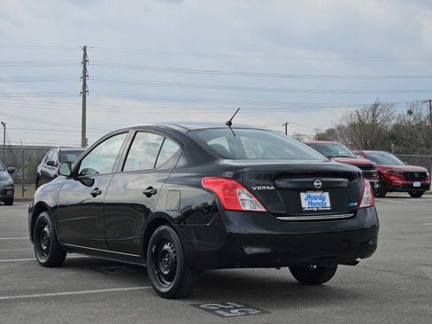Used 2012 Nissan Versa S image 5
