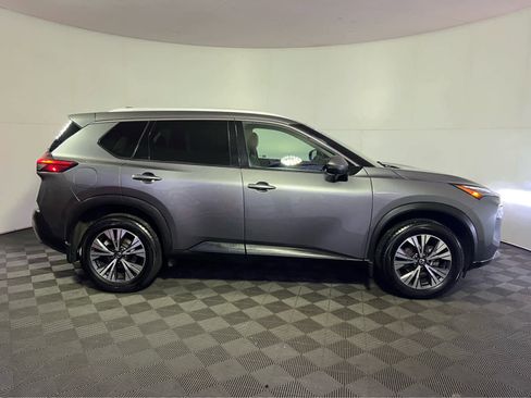 Certified 2021 Nissan Rogue SV w/ Premium Package AWD/4WD image 8