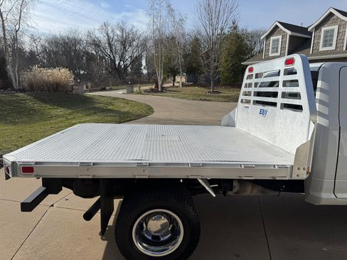 Used 2015 RAM 3500 Tradesman w/ Power & Remote Entry Group image 34