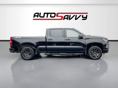 Used 2023 Chevrolet Silverado 1500 RST w/ Redline Edition AWD/4WD image 8