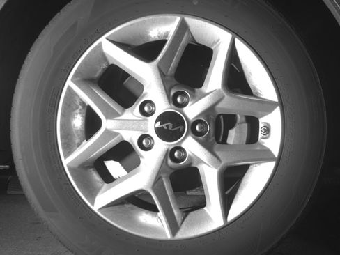 Used 2025 Kia Soul LX w/ LX Technology Package image 13