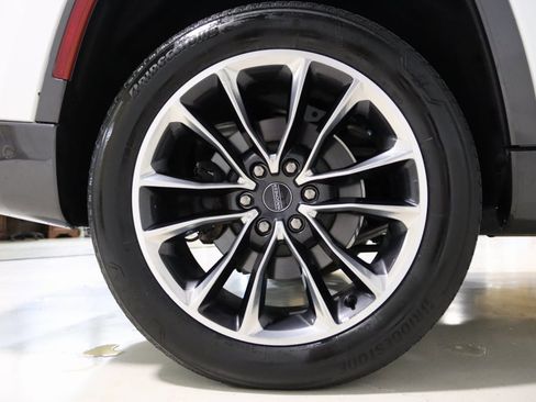 Used 2022 Jeep Wagoneer Series III w/ Premium Group I image 94