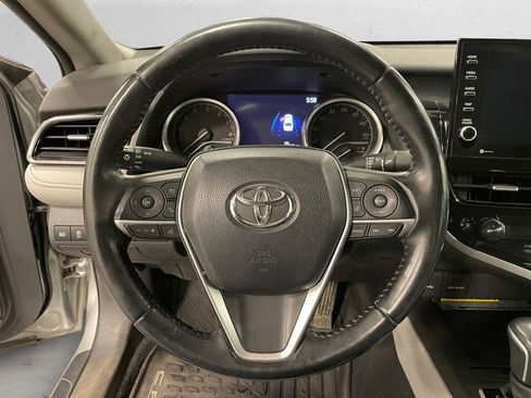 Used 2021 Toyota Camry XLE AWD/4WD image 12
