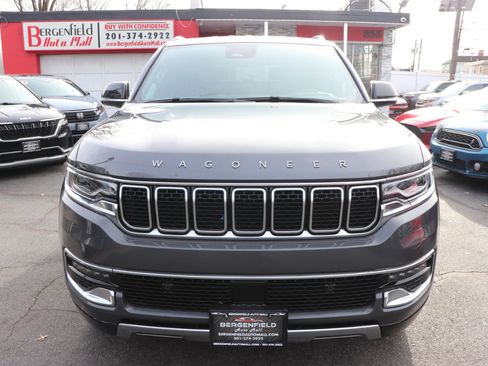 Used 2024 Jeep Wagoneer Series III image 8