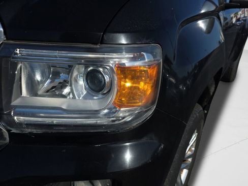 Used 2015 GMC Canyon SLT w/ Driver Alert Package image 9