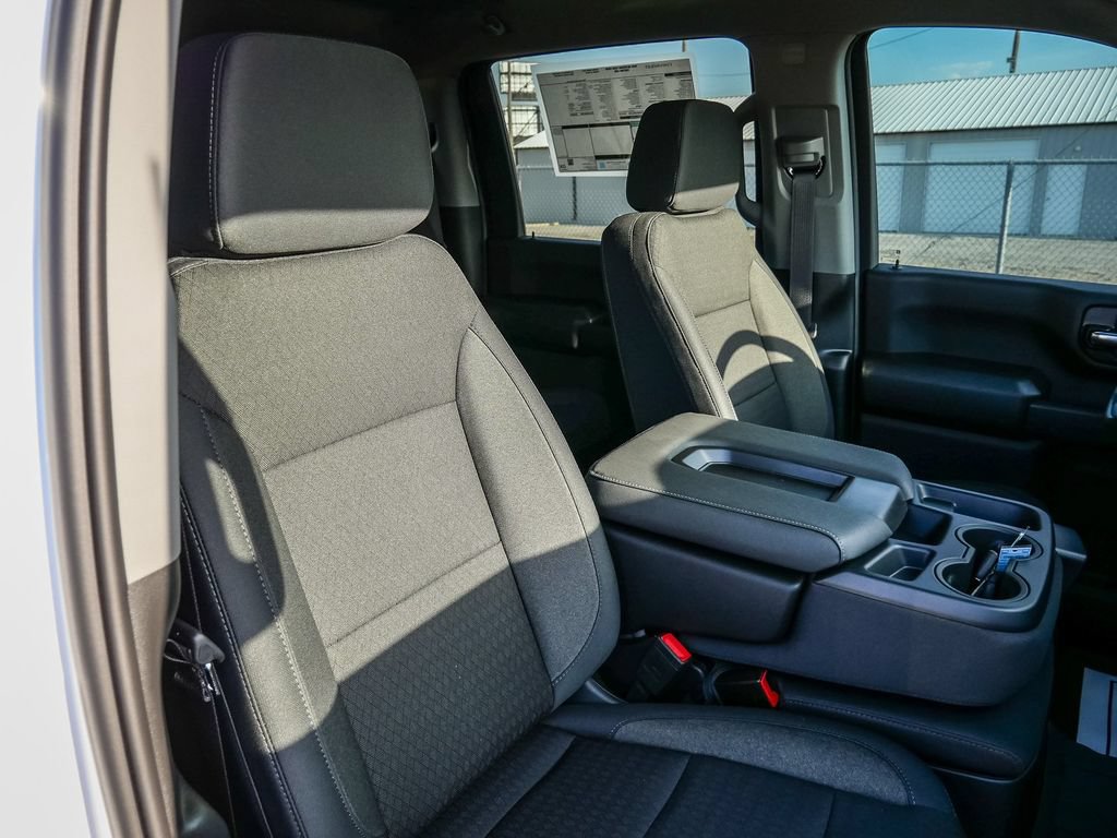 New 2026 Chevrolet Silverado 2500 Custom w/ Custom Value Package AWD/4WD image 19
