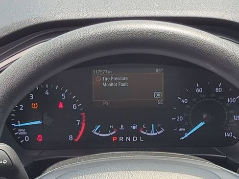Used 2020 Ford Escape SE FWD image 9