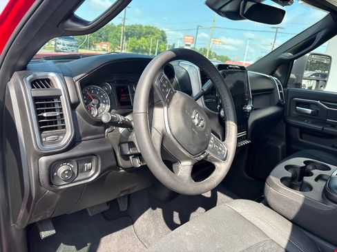 Used 2026 RAM 2500 Big Horn AWD/4WD image 4