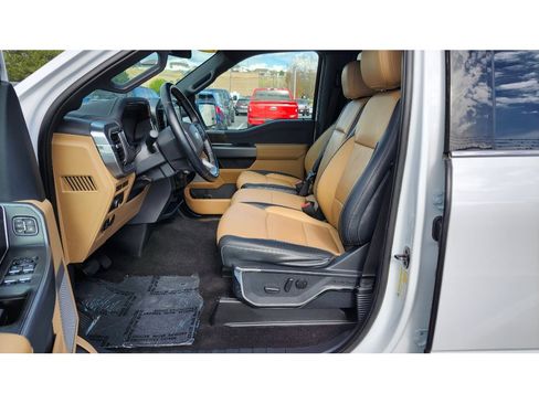 Used 2022 Ford F150 Lariat AWD/4WD image 7