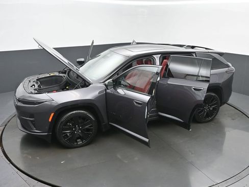 Used 2024 Jeep Wagoneer Launch Edition image 63