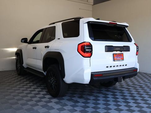 Used 2026 Toyota 4Runner SR5 AWD/4WD image 14