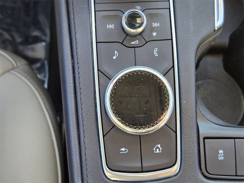 Used 2019 Cadillac XT4 Luxury image 30