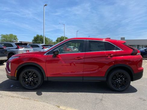 New 2026 Mitsubishi Eclipse Cross LE AWD/4WD image 2