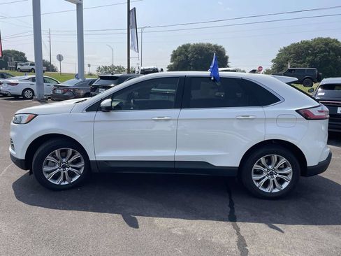 Used 2022 Ford Edge Titanium AWD/4WD image 6