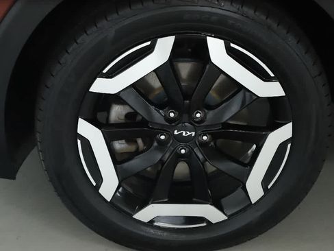 Used 2024 Kia Telluride S w/ S Sunroof Package FWD image 41