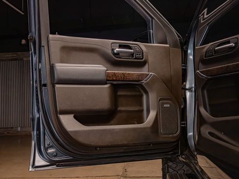 Used 2019 GMC Sierra 1500 Denali w/ Denali Ultimate Package AWD/4WD image 30